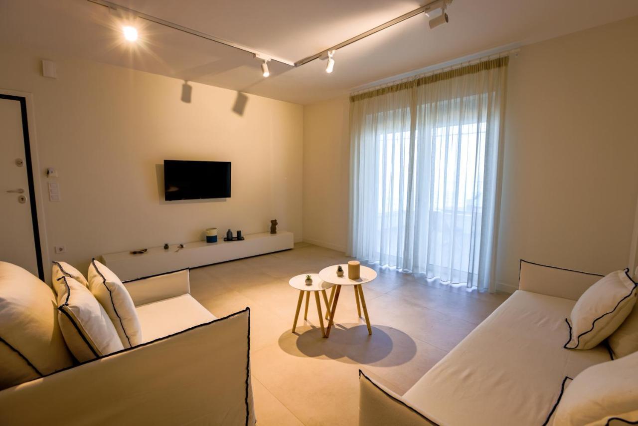La Mer Bleue Beachfront Boutique Apartments Vrahati المظهر الخارجي الصورة