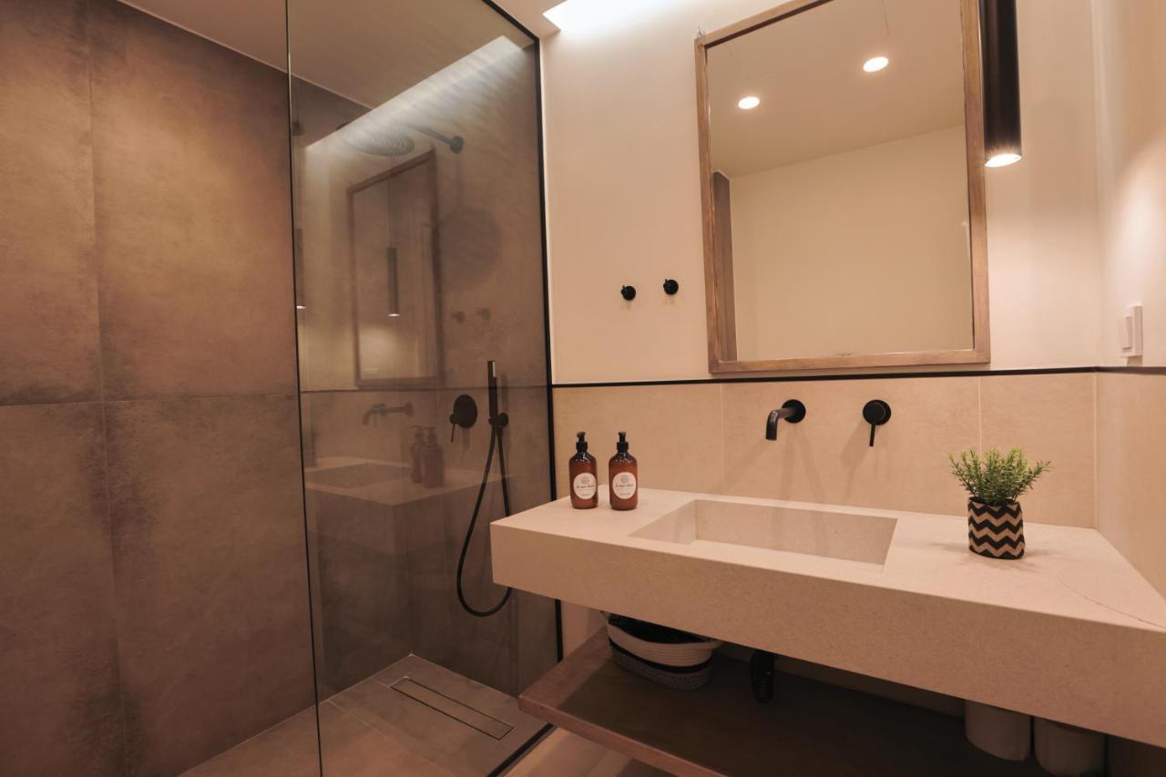 La Mer Bleue Beachfront Boutique Apartments Vrahati المظهر الخارجي الصورة